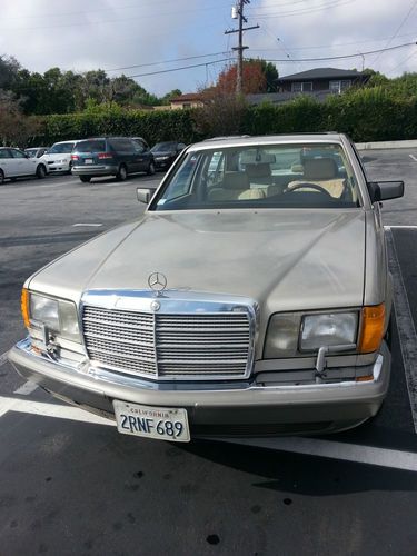 4 door 1989 mercedes benz in great condition for sale