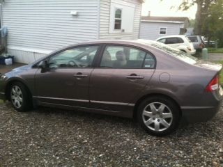 2009 honda civic lx sedan 4-door 1.8l