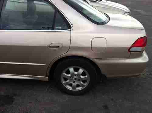 2001 Honda Accord EX Sedan 4-Door 2.3L, image 4