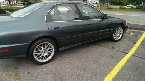 96 honda accord, great shape. awesome for a first car or 2nd dailey commute