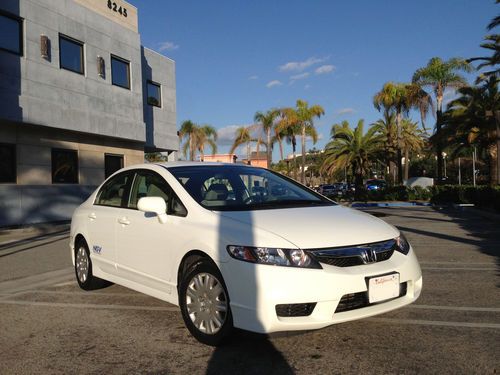 2010 honda civic gx natural gas w/navigation &amp; 8 year warranty+extras! stickers!