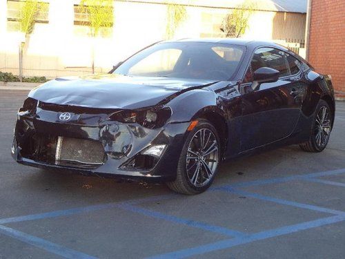 2013 scion fr-s damaged salvage runs! economical only 14k miles sports coupe!!