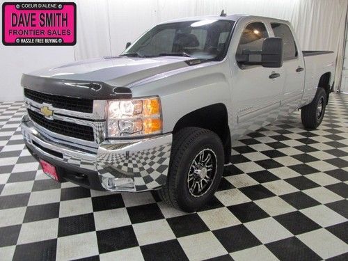 2010 crew cab, short box, 4x4, tow hitch, spray liner, parking sensor, cd, xm