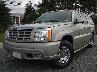 05 escalade esv navigation low miles rear entertainment xenon maintained silver