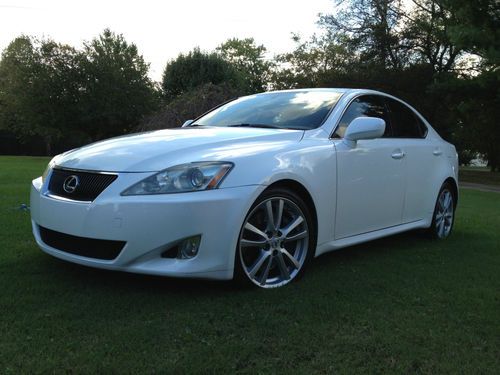 2007 lexus is350 w/ nav -low miles