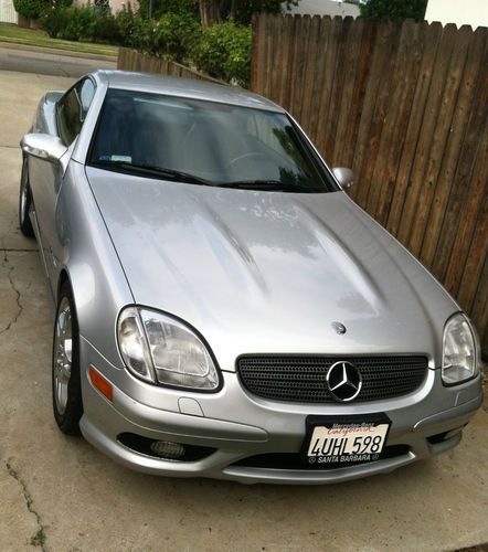 2002 mercedes-benz slk32 amg hardtop convertible 2-door only 46k miles!