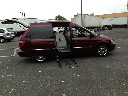 Van wheelchair handicap  side ramp braun entry dodge grand caravan sport es2002