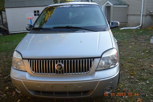 2004 mercury monterey  fully loaded luxury with pioneer dvd player pandora