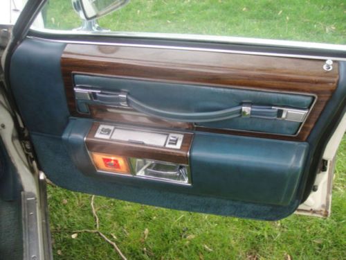 NO RESERVE 1977 CADILLAC FLEETWOOD BROUGHAM DIAMOND EDITION IN GOOD CONDITION, image 14