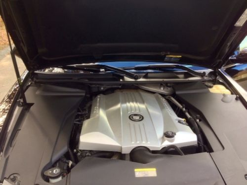 Cadillac 2006 STS All Black Beauty 21600 Miles Garage Kept Pristine Condtion, image 2