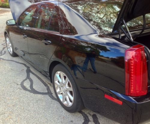 Cadillac 2006 STS All Black Beauty 21600 Miles Garage Kept Pristine Condtion, image 11