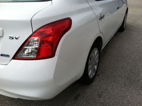2012 Nissan Versa SV 4 door sedan, 1,015 MILES, One Owner, LIKE NEW !, US $13,995.00, image 7