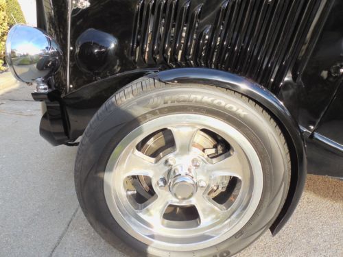 Black 1935 Ford Pickup Truck, image 15