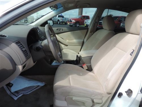 2.5 2.5L Front Wheel Drive Power Steering 4-Wheel Disc Brakes Wheel Covers A/C, image 17