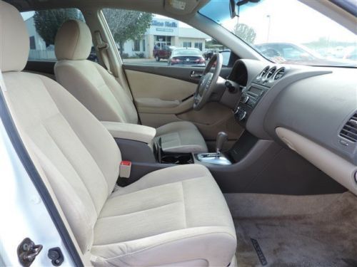 2.5 2.5L Front Wheel Drive Power Steering 4-Wheel Disc Brakes Wheel Covers A/C, image 23