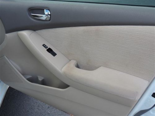 2.5 2.5L Front Wheel Drive Power Steering 4-Wheel Disc Brakes Wheel Covers A/C, image 24