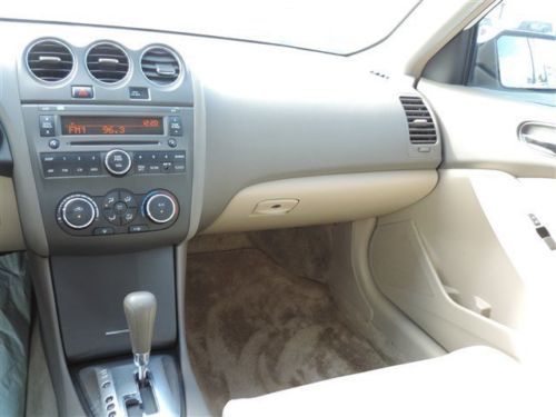 2.5 2.5L Front Wheel Drive Power Steering 4-Wheel Disc Brakes Wheel Covers A/C, image 25