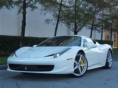 2012 ferrari 458 italia. 1170 mls only!!