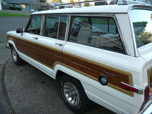 1986 jeep grand wagoneer base sport utility 4-door 5.9l
