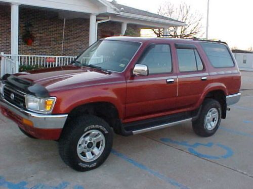 Beautiful 1992 toyota 4 runner sr-5 ,nicest on e bay  pride of ownership no res,