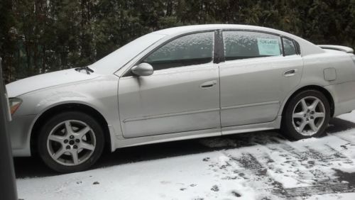 2002 nissan altima se sedan 4-door 3.5se. fully loaded, leather, heated seats