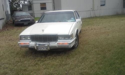 1992 cadillac deville base sedan 4-door 4.9l   no reserve