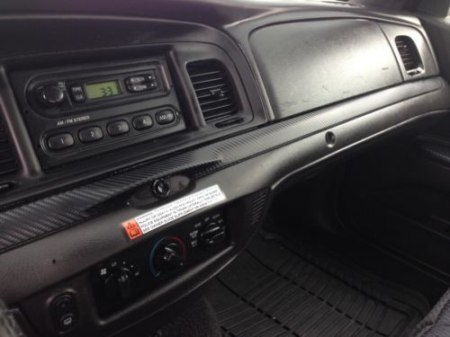 2009 Ford Crown Victoria Police Interceptor Sedan 4-Door 4.6L, image 13