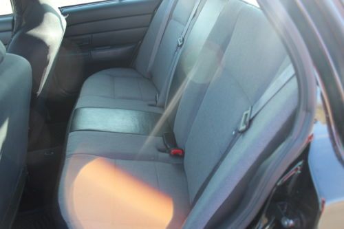 2009 Ford Crown Victoria Police Interceptor Sedan 4-Door 4.6L, image 24