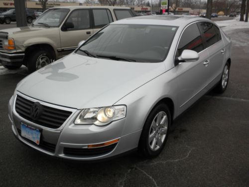 2006 volkswagen passat 2.0t sedan 4-door 2.0l