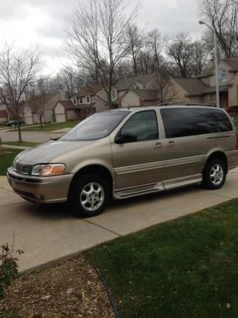 2001 oldsmobile silhouette handicap van