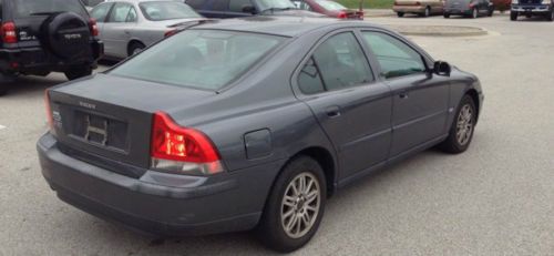 2004 volvo s60