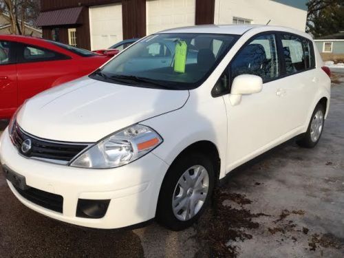 2011 nissan versa