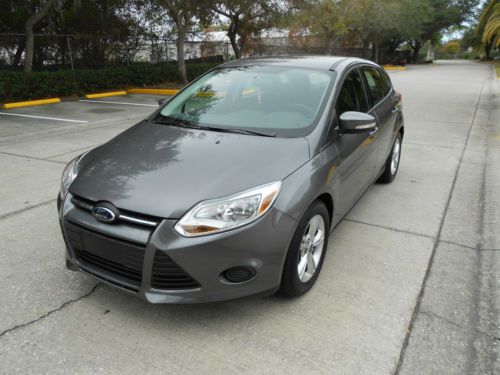 2013 ford focus se hatchback