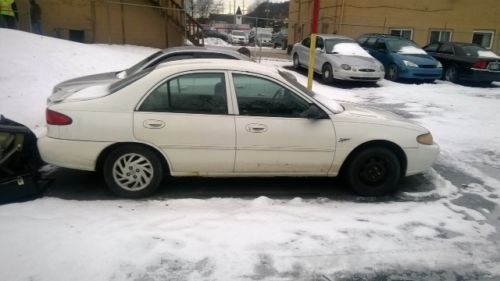 1998 ford escort se sedan 4-door 2.0l