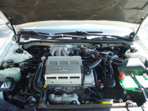 1998 LEXUS ES 300 CLEAN TITLE WITH NO RESERVE, image 10