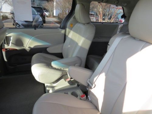 XLE 3.5L Bluetooth Sunroof Third Row Seat CD Front Wheel Drive Power Steering, image 10
