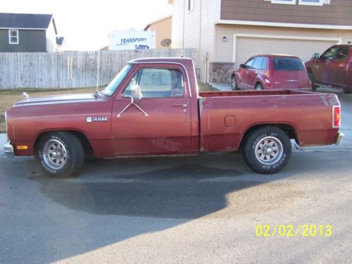 1985 dodge d150 base standard cab pickup 2-door 5.9l