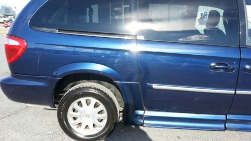 2006 Chrysler Town & Country Touring Wheelchair Handicap Van, US $15,500.00, image 5