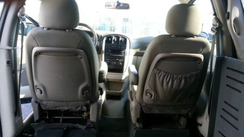 2006 Chrysler Town & Country Touring Wheelchair Handicap Van, US $15,500.00, image 15