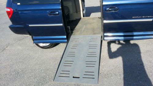 2006 Chrysler Town & Country Touring Wheelchair Handicap Van, US $15,500.00, image 21