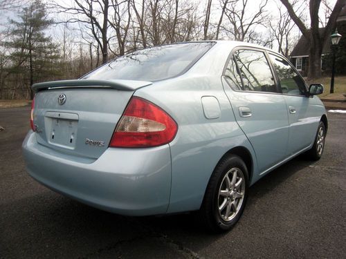 2001 toyota prius base sedan 4-door 1.5l... no reserve