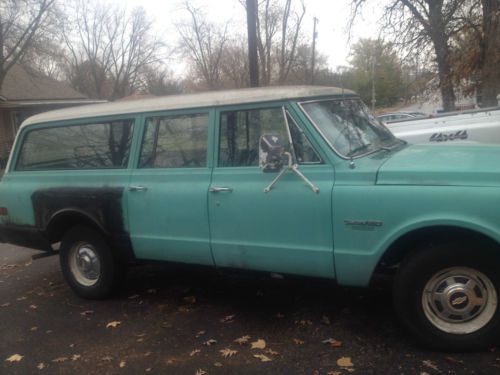 1969 chevy suburban