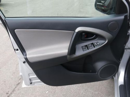 4X4 4dr 4-cy SUV 2.5L CD Power Windows Power Door Locks Tilt Wheel AM/FM Stereo, image 14