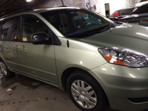 2010 toyota sienna