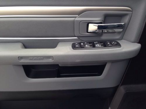 Clean Carfax One-Owner Stability and Traction Control Bench Seat Heated Mirrors, image 12