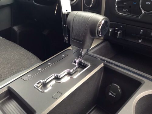 Clean Carfax One-Owner Stability and Traction Control Bench Seat Heated Mirrors, image 18