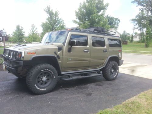 Hummer h2 2005  rare 4x4 loaded,  roof rack,  side steps,  grill gaurd