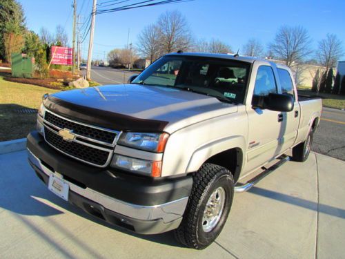 Duramax turbo diesel!allison trans!crew cab 4x4 lt ! just serviced !warranty !05