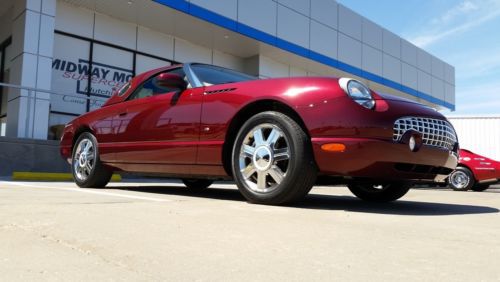 2004 ford thunderbird perfect 17k mile car  v8 tbird