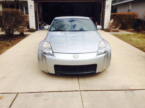 2003 nissan 350z enthusiast coupe 2-door 3.5l 53,xxx miles